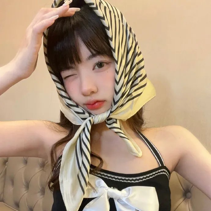 明黄禁色